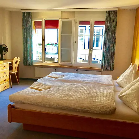 25 Apartment